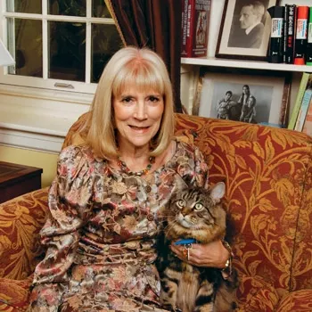 Margo Taft Stever   Margo Taft Stever’s book  Cracked Piano  will be published by CavanKerry Press in 2019. Her four poetry collections are  Reading the Night Sky ,  Frozen Spring ,  e Hud-  son Line , and  e Lunatic Ball . She is the founder of e Hudson Valley Writers’ Center and founding and current co-editor of Slapering Hol Press. Her favorite lizard is the African Rainbow lizard, introduced in the United States a er inadvertent release from the pet trade; this lizard is a selective sit-and-wait predator that consumes only certain insects, then peacefully retreats to its burrow.    
  
  
   
   
   
   
   
   
   
   
   
   
   
 