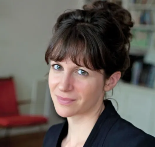 Aria Beth Sloss   Aria Beth Sloss   is the author of  Autobiography of Us,  a novel. A graduate of Yale University and the Iowa Writ- ers’ Workshop, she is a recipient of fellowships from the Iowa Arts Foundation, the Yaddo Corporation, and the Vermont Studio Center. Her short ction has appearedin Glimmer Train, the Harvard Review, FiveChapters, One Story, and Best American Short Stories 2016. She lives in New York City. As for her favorite lizard, Sloss tells us: "I'd have to say these tiny red newts that pepper the trails in Beartown Forest, right across from my husband's family's dairy farm in Great Barrington. I walked there for hours with both kids when they were babies, and most of my foggy post-partum memories are punctuated by those little bright bodies scattered along the road."